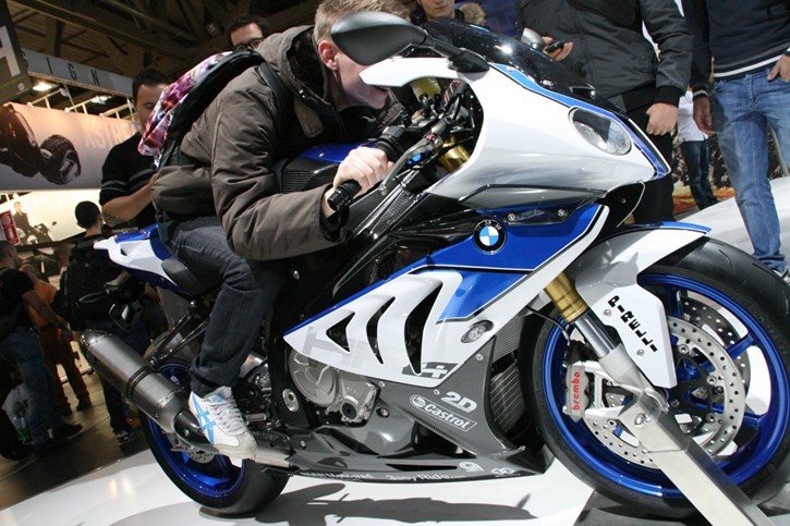 BMW S1000RR HP4